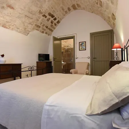 Masseria Lamiola Piccola 4* Ostuni