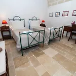 Masseria Lamiola Piccola 4* אוסטוני