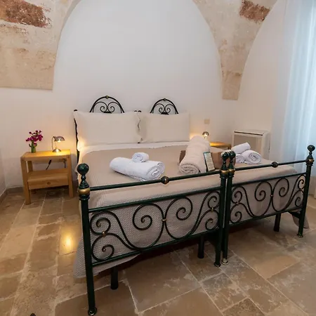 Masseria Lamiola Piccola 4* 오스투니