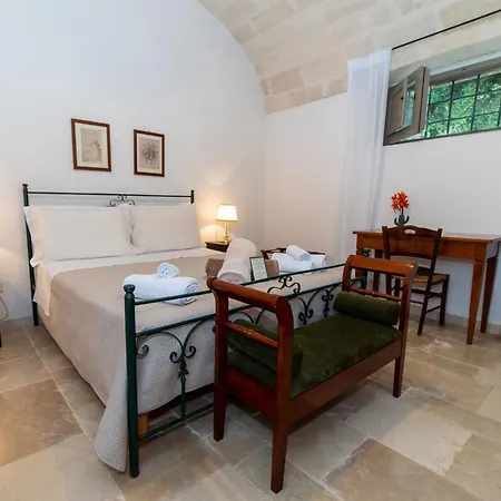 Alojamento de Acomodação e Pequeno-almoço Masseria Lamiola Piccola *