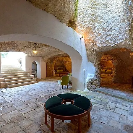 Masseria Lamiola Piccola 4* 오스투니