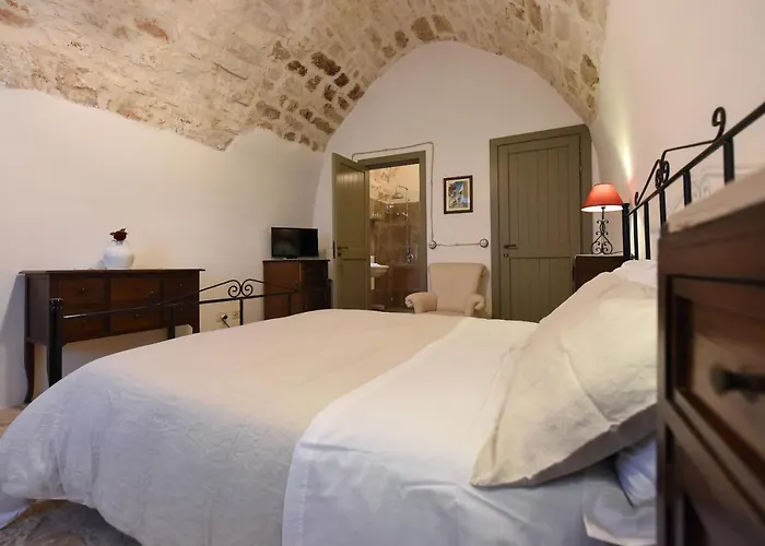 Masseria Lamiola Piccola 4* אוסטוני