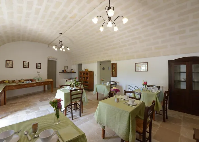 לינה וארוחת בוקר Masseria Lamiola Piccola 4*